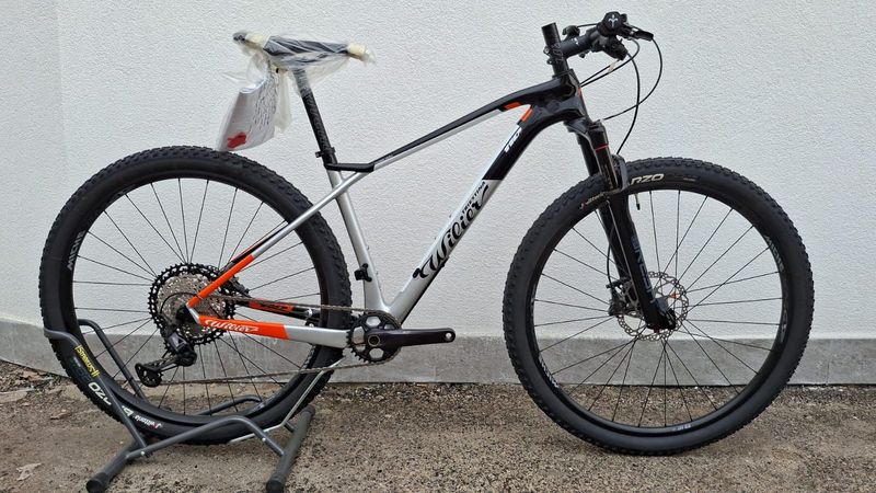Použité Wilier 110X SRAM GX EAGLE 1X12 (SHIMANO MT501 BRAKES) 2020 2020 MTB