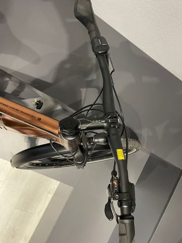 Used Giant Explore E+ 4 GTS 2022 Mountainbike, Orange — image 7 of 8