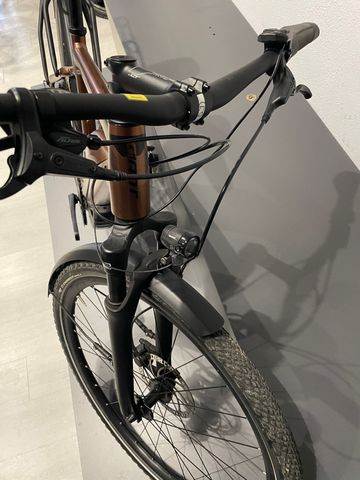 Used Giant Explore E+ 4 GTS 2022 Mountainbike, Orange — image 6 of 8