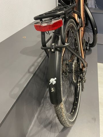 Used Giant Explore E+ 4 GTS 2022 Mountainbike, Orange — image 2 of 8