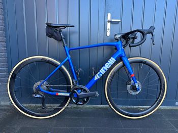 Cinelli, Superstar Disc Ultegra Di2 2022