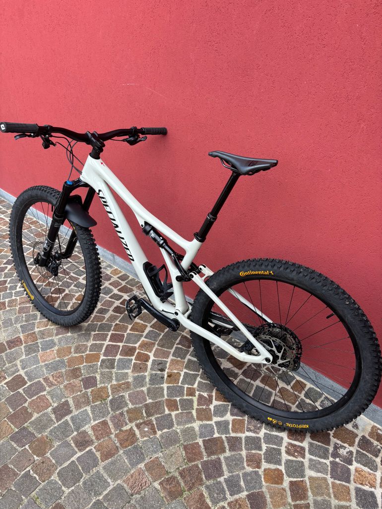 Used Specialized Stumpjumper Shimano SLX 2021 Mountainbike, White — image 1 of 7
