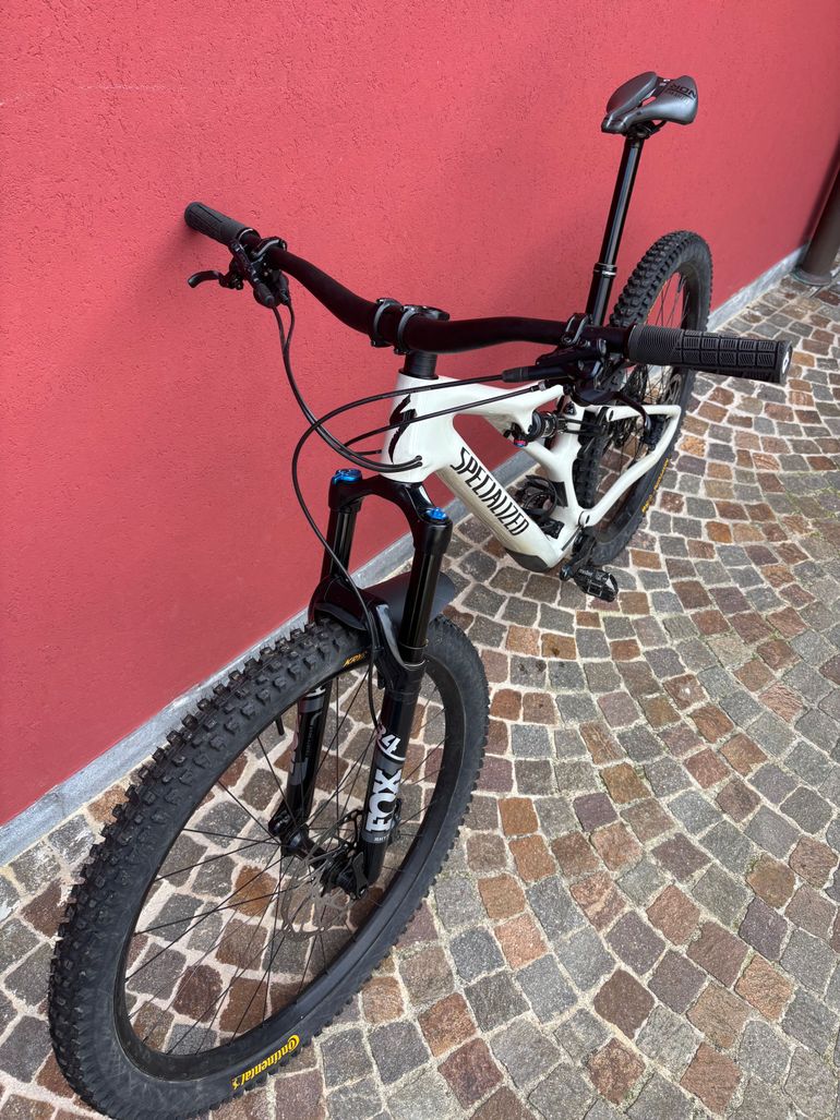 Used Specialized Stumpjumper Shimano SLX 2021 Mountainbike, White — image 4 of 7