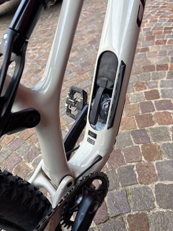 Used Specialized Stumpjumper Shimano SLX 2021 Mountainbike, White — image 7 of 7