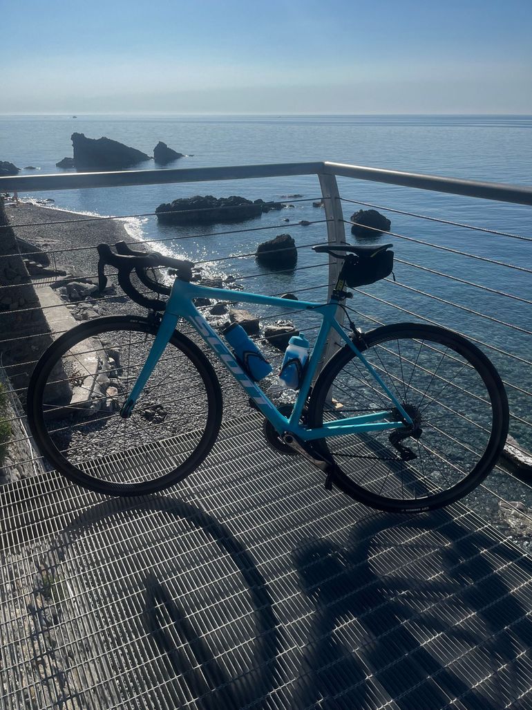 Used Scott Addict Shimano Dura Ace 2017 Road & Gravel, Blue — image 5 of 7