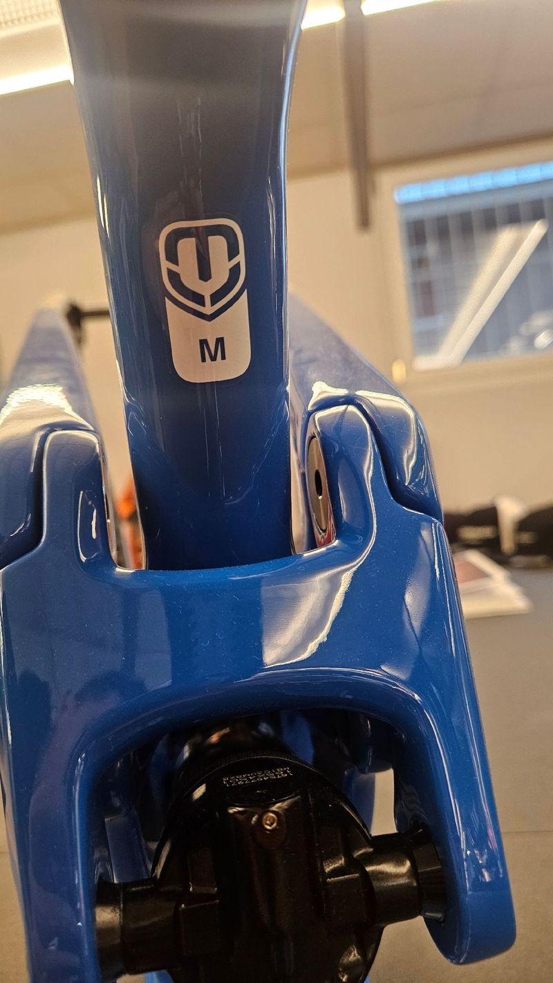 Used Mondraker F- Podium 2026 Mountainbike, Blue — image 6 of 7