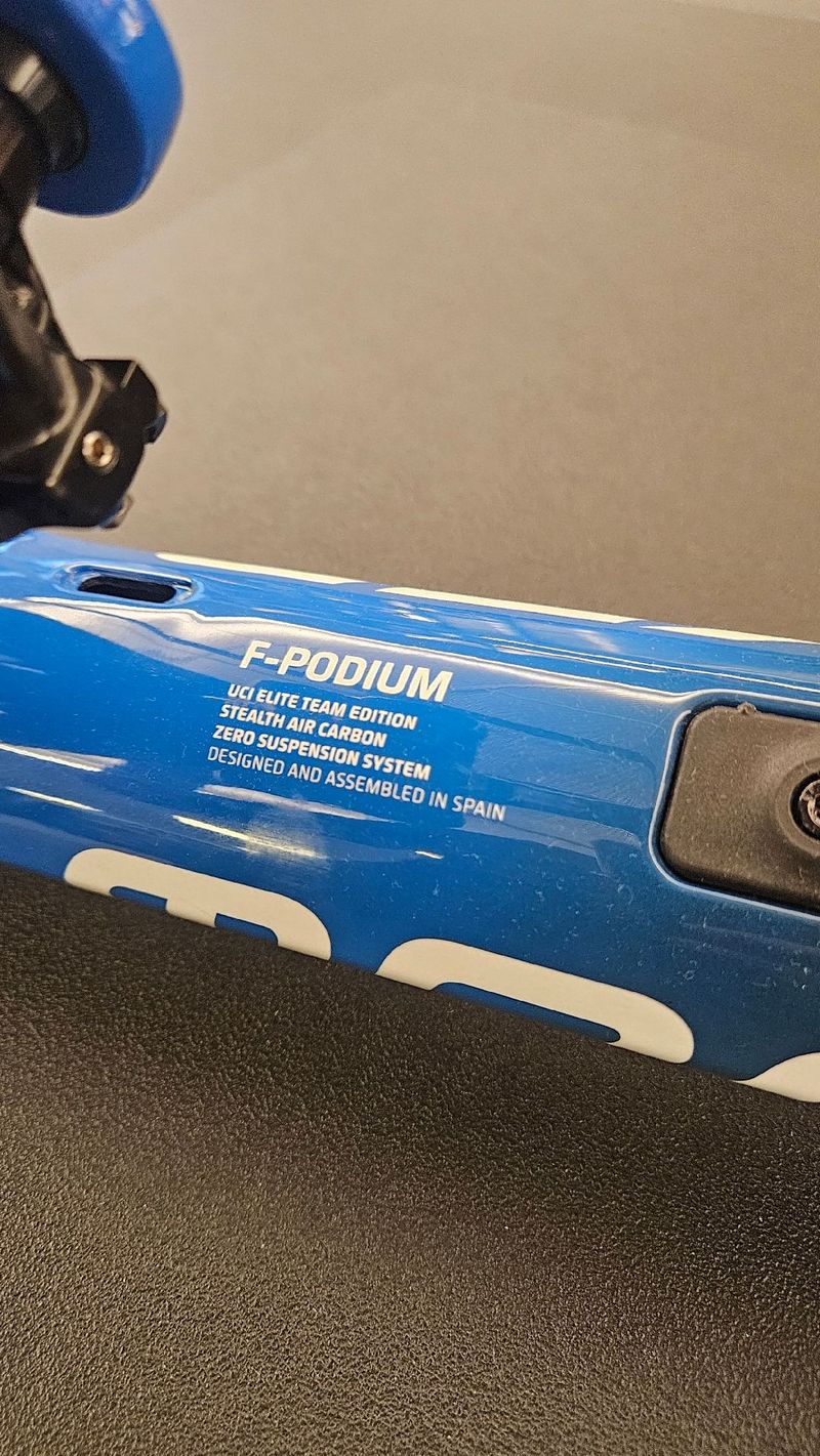 Used Mondraker F- Podium 2026 Mountainbike, Blue — image 3 of 7