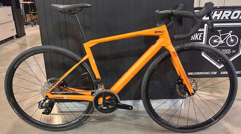 Used BMC Bmc Roadmachine 2023 Road & Gravel, Orange — image 1 of 6