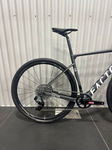 Used Factor Rival Axs 2025 Road & Gravel, Light Gray — image 3 of 5