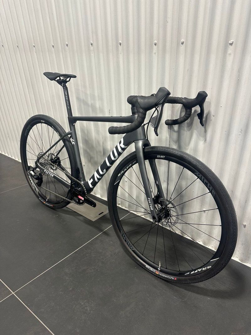 Used Factor Rival Axs 2025 Road & Gravel, Light Gray — image 5 of 5