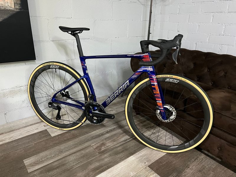Used Berria ULTEGRA DI2 CUSTOM 2025 Road & Gravel