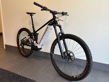 Mondraker, Dusk Shimano Deore XT Di2