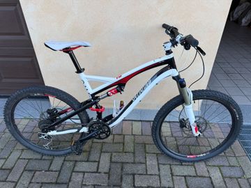 Used Specialized Camber Elite 2011 2011 Mountainbike, White, 26 — image 1 of 4