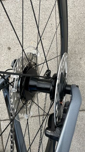 Used Giant Defy Advanced Pro 1 2022 2022 Road & Gravel, Light Gray — image 17 of 21