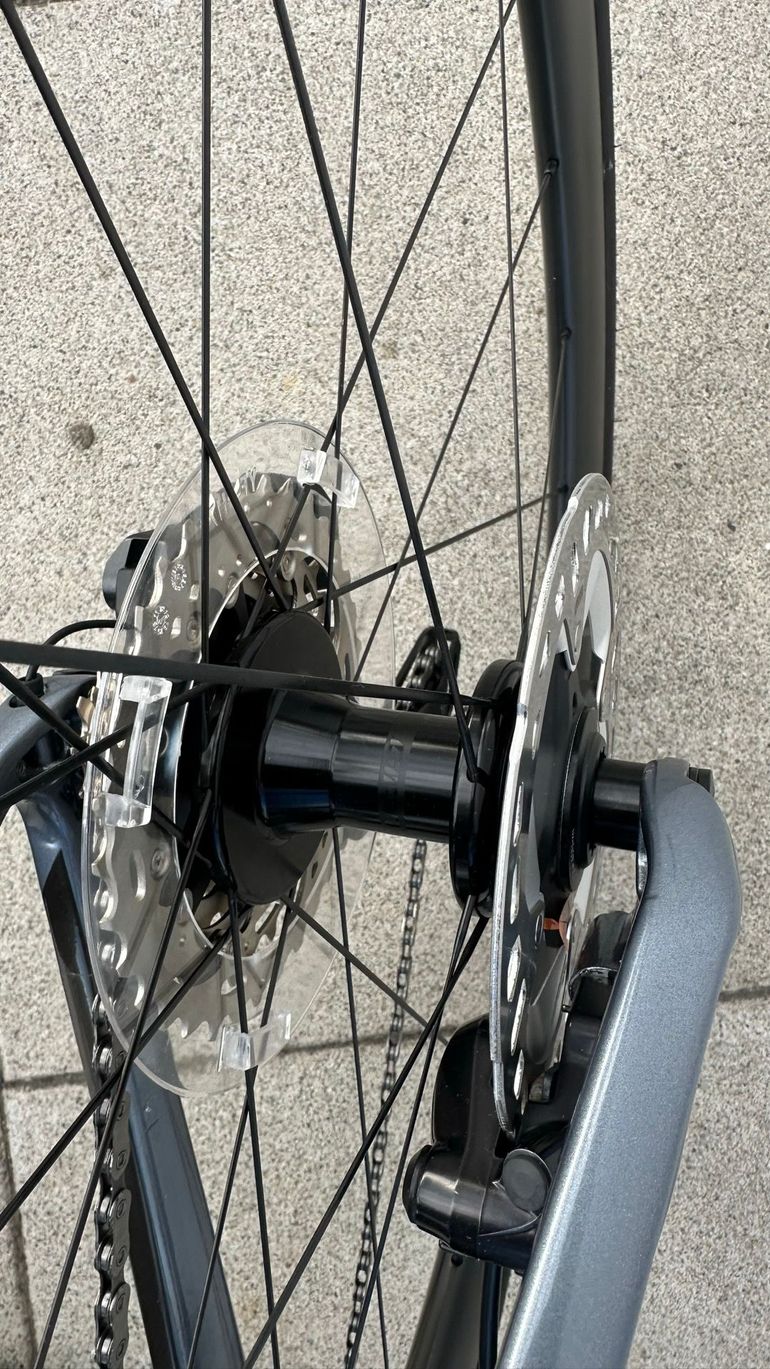 Used Giant Defy Advanced Pro 1 2022 2022 Road & Gravel, Light Gray — image 17 of 21