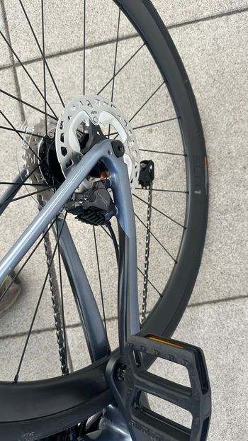 Used Giant Defy Advanced Pro 1 2022 2022 Road & Gravel, Light Gray — image 15 of 21