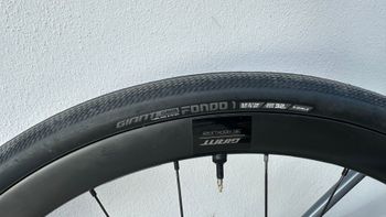 Used Giant Defy Advanced Pro 1 2022 2022 Road & Gravel, Light Gray — image 13 of 21