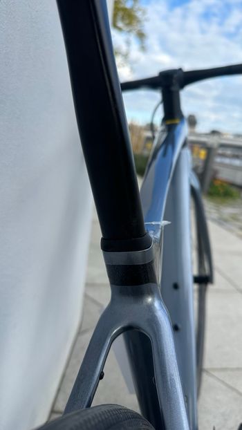 Used Giant Defy Advanced Pro 1 2022 2022 Road & Gravel, Light Gray — image 14 of 21