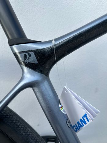 Used Giant Defy Advanced Pro 1 2022 2022 Road & Gravel, Light Gray — image 20 of 21