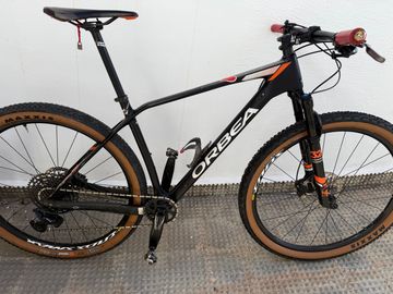 Gebrauchtes Orbea ALMA M25 2018 2018 Mountainbike, Schwarz, 27.5, 29 — Bild 8 von 9