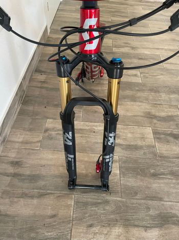 Used Scott Scott Spark Nino 2021 Mountainbike, Red — image 4 of 39
