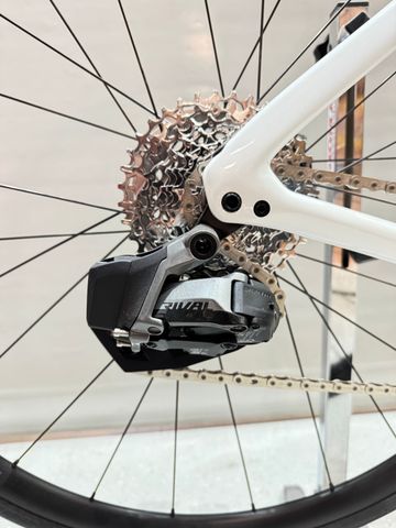 Brugt Specialized Tarmac SL7 Comp 2022 Road & Gravel — billede 2 af 10