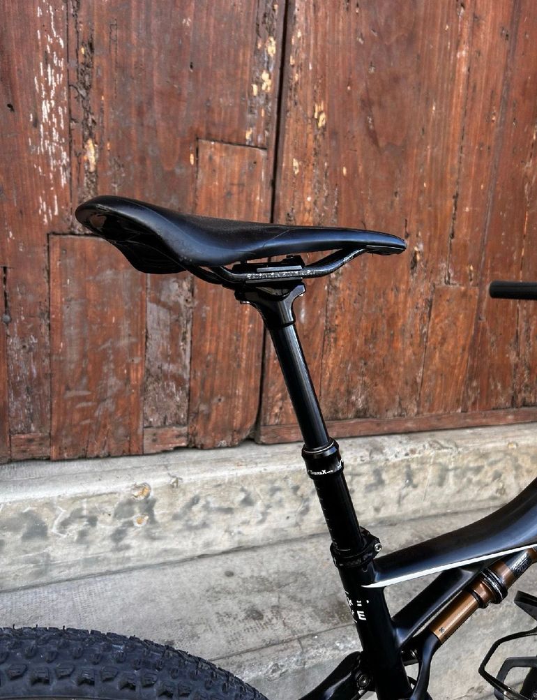 Used Specialized Epic S-Works 2018 Road & Gravel, Black — image 5 of 18