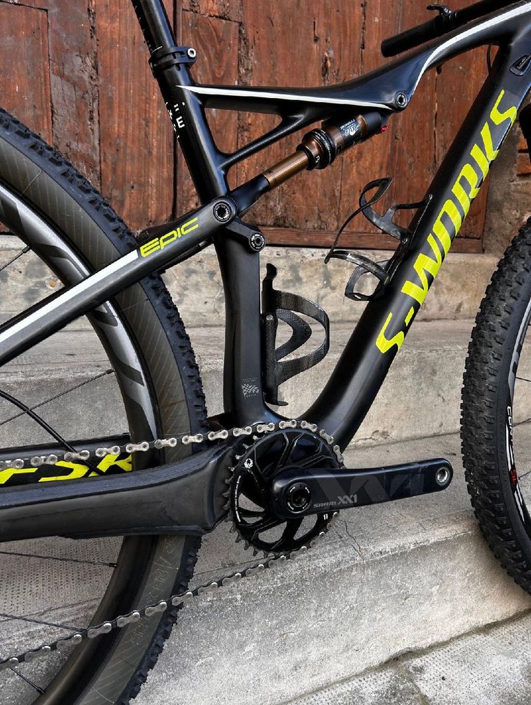 Used Specialized Epic S-Works 2018 Road & Gravel, Black — image 4 of 18