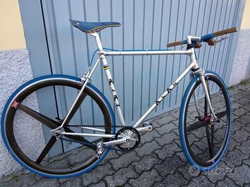 Tweedehands Alan Single Speed Con Trasmissione A Cinghia 1980 Road & Gravel