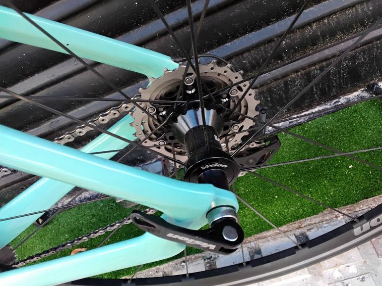 Used Bianchi Oltre XR3 Ultegra Di2 2018 2018 Road & Gravel, Green — image 30 of 35
