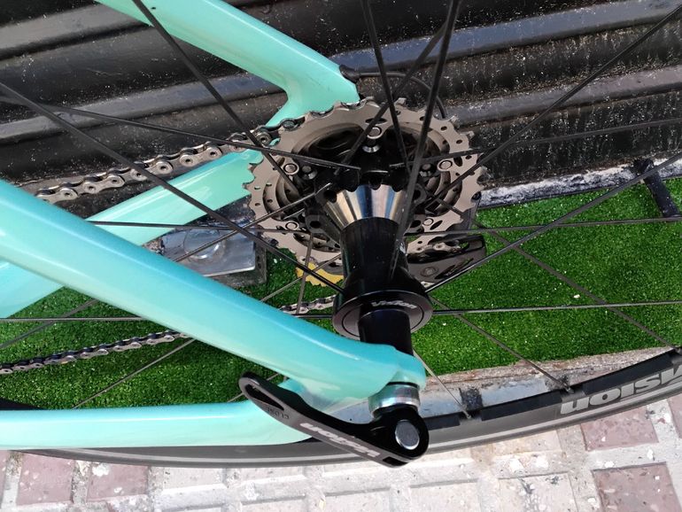 Used Bianchi Oltre XR3 Ultegra Di2 2018 2018 Road & Gravel, Green — image 27 of 35