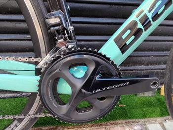 Used Bianchi Oltre XR3 Ultegra Di2 2018 2018 Road & Gravel, Green — image 6 of 35
