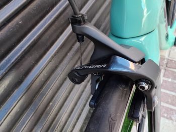 Used Bianchi Oltre XR3 Ultegra Di2 2018 2018 Road & Gravel, Green — image 22 of 35