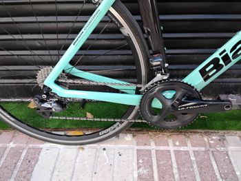 Used Bianchi Oltre XR3 Ultegra Di2 2018 2018 Road & Gravel, Green — image 5 of 35
