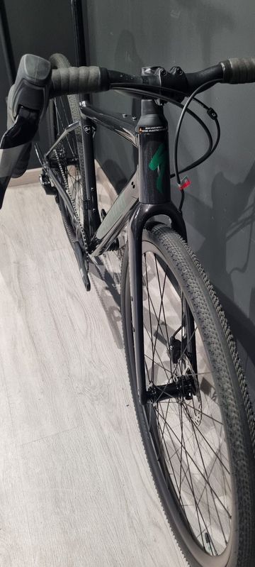 Used Specialized Diverge Comp E5 2025 2025 Road & Gravel, Black — image 4 of 9