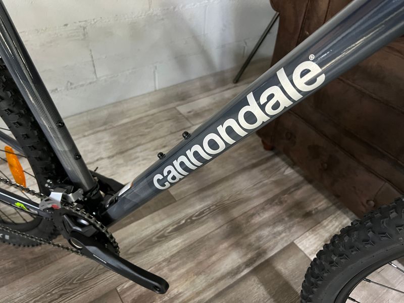 Tweedehands Cannondale Trail 6 2024 2024 Mountainbike — afbeelding 7 van 11