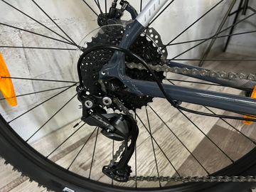 Tweedehands Cannondale Trail 6 2024 2024 Mountainbike — afbeelding 9 van 11