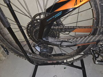 Haibike AllMtn CF 6 2024 2024 Mountainbike d'occasion — image 11 sur 12