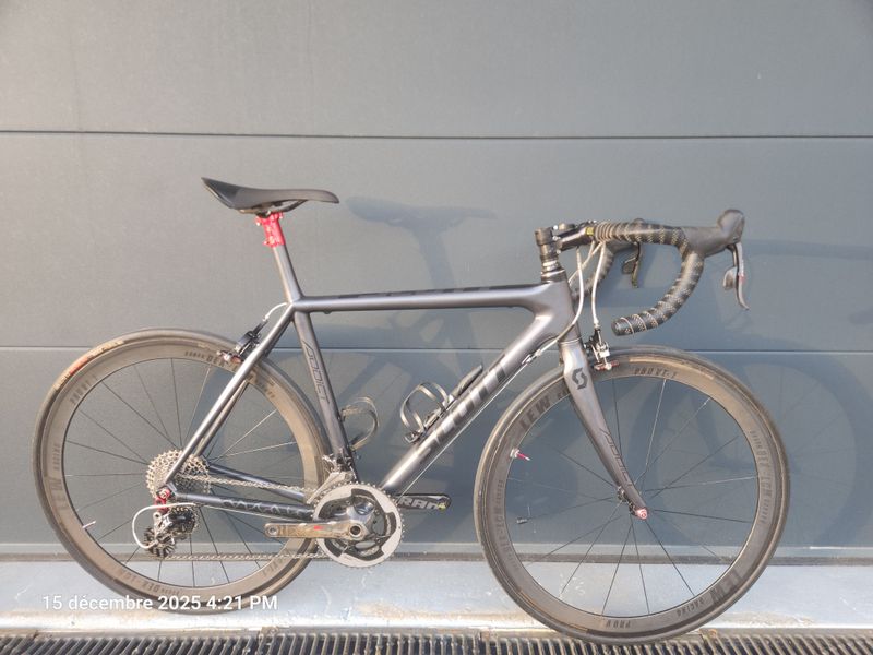 Used Scott Ultimate Ltd 2017 Road & Gravel