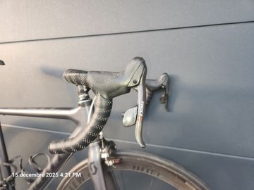Used Scott Ultimate Ltd 2017 Road & Gravel, Light Gray — image 3 of 12