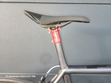 Used Scott Ultimate Ltd 2017 Road & Gravel, Light Gray — image 6 of 12