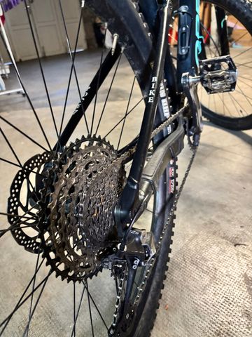 Brugt Orbea Oiz H30 2022 2022 Mountainbike — billede 2 af 7