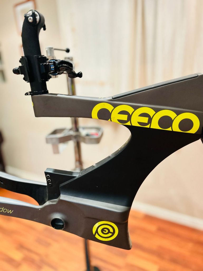 Used Ceepo Shadow 2022 Road & Gravel, Light Gray — image 1 of 4