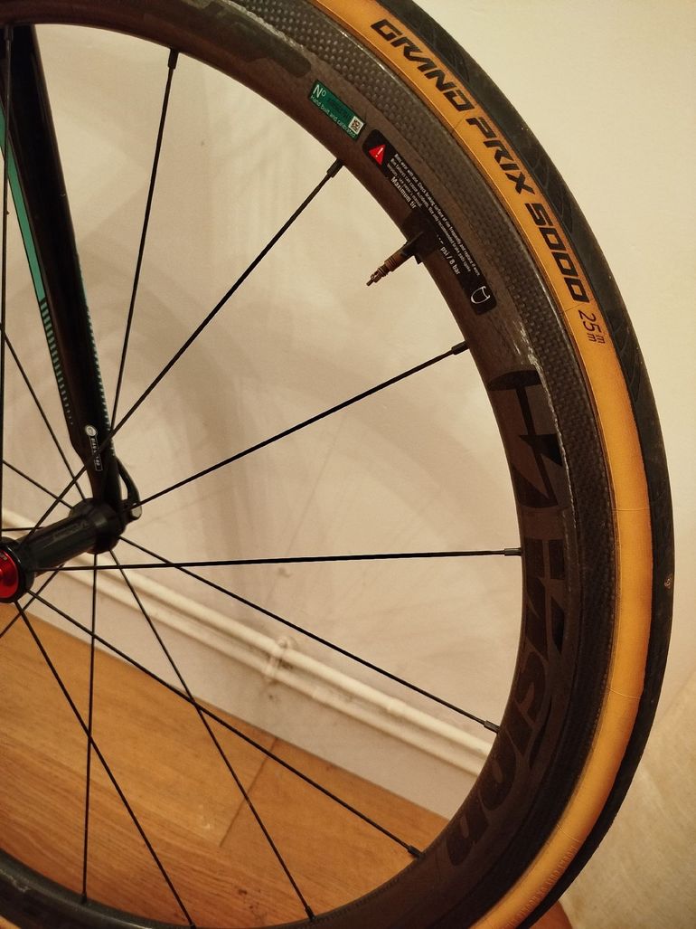 Used Bianchi Oltre XR3 Ultegra 2018 2018 Road & Gravel, Green — image 8 of 11