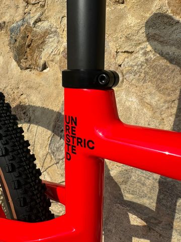 Used BMC URS TWO 2024 2024 Road & Gravel, Red — image 6 of 10