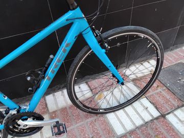 Used Trek FX 7.4 2013 Mountainbike, Blue — image 12 of 31