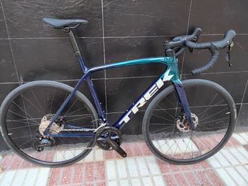 Trek Émonda SL 5 2024 2024 Road & Gravel d'occasion