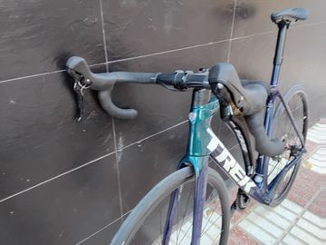 Brugt Trek Émonda SL 5 2024 2024 Road & Gravel — billede 19 af 26