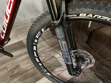 Coluer Poison Carbon 2022 Mountainbike usato, Rosso — immagine 5 di 10