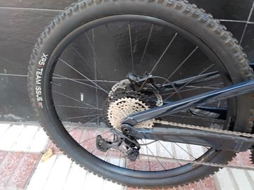 Brugt Trek Fuel EXe 8 XT 2024 2024 Mountainbike — billede 17 af 23